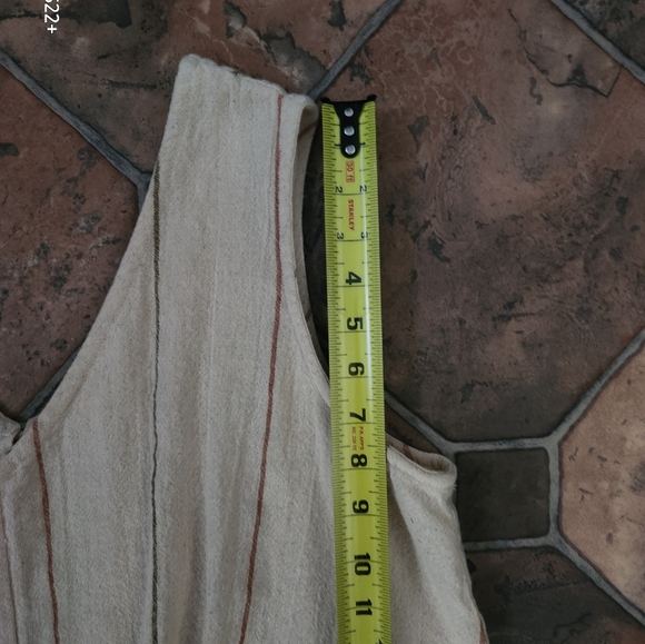 WORLD MARKET SIZE XL. Sleeveless Cream Jumpsuit - Picture 4 of 11